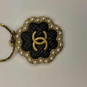 Luxury Pearl Trimmed Charm with nonbranded chain